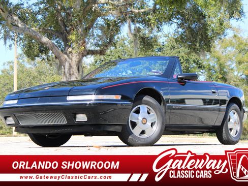 Used 1990 Buick Reatta Convertible image 1