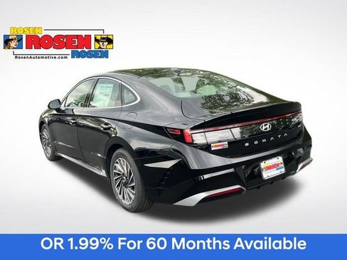 New 2025 Hyundai Sonata SEL image 3