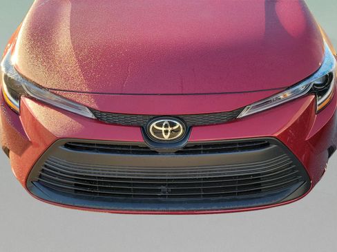 Certified 2025 Toyota Corolla LE image 14