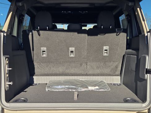 New 2025 Ford Bronco Big Bend image 12