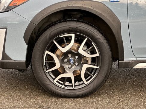 Used 2023 Subaru Crosstrek Hybrid w/ Moonroof Package w/Navigation image 32