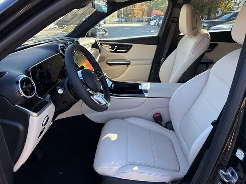 New 2026 Mercedes-Benz GLC 300 4MATIC image 14