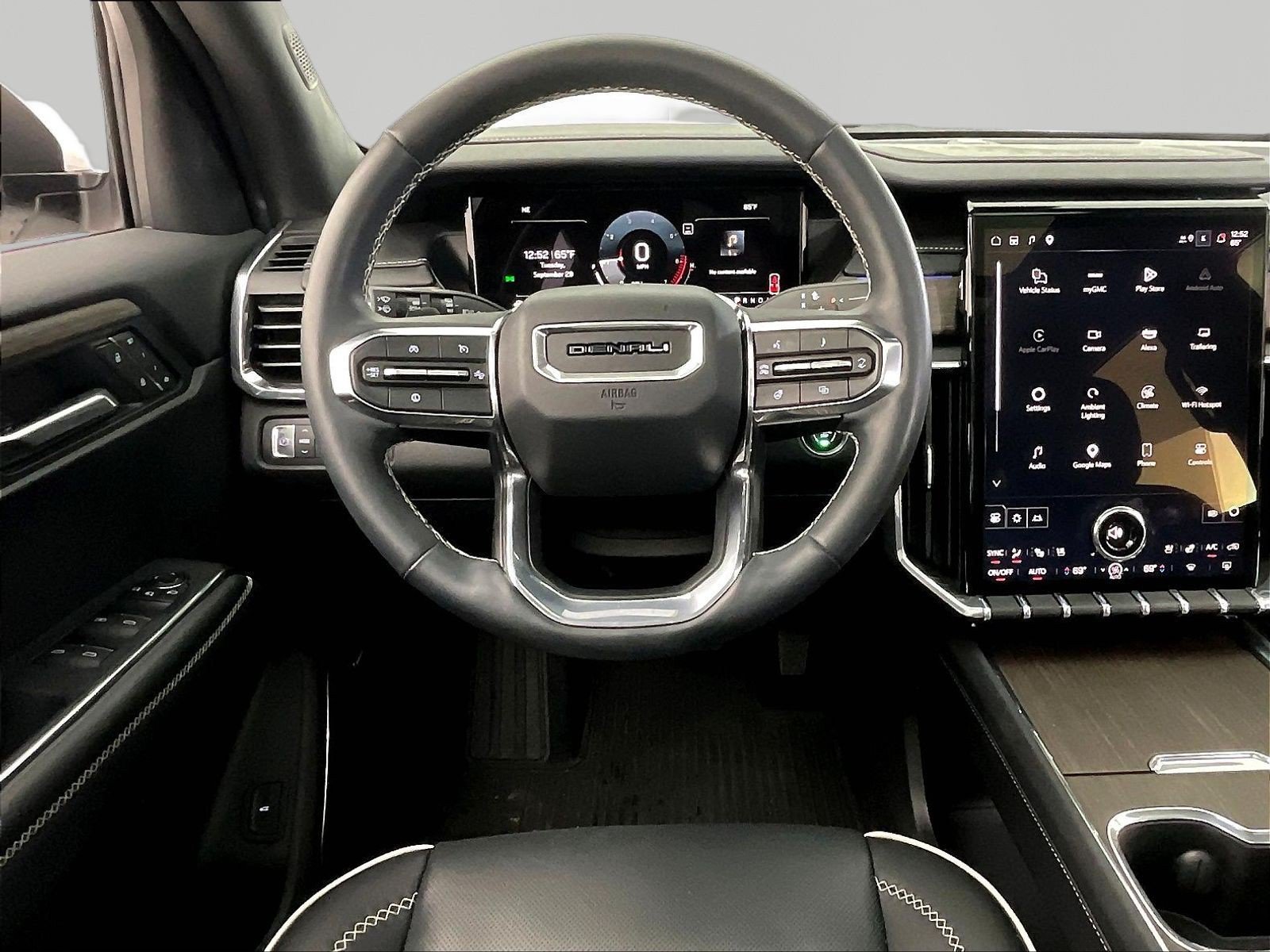 Used 2025 GMC Acadia Denali FWD image 8