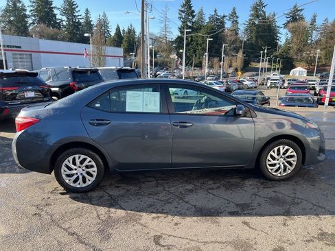 Certified 2019 Toyota Corolla LE image 3
