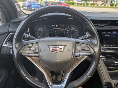 Used 2021 Cadillac XT6 Premium Luxury w/ Platinum Package FWD image 25