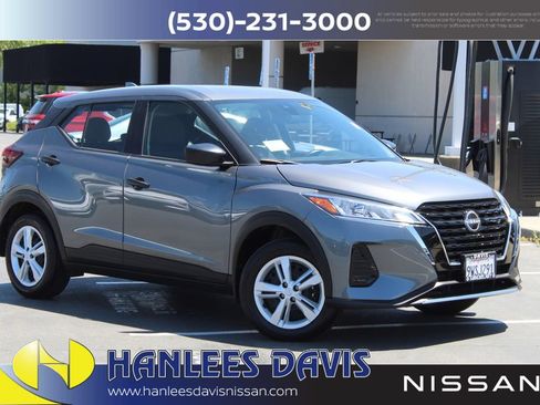 Used 2025 Nissan Kicks Play S FWD image 1