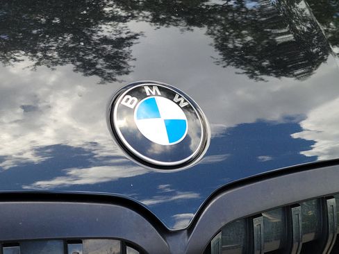 Certified 2024 BMW X7 M60i w/ Executive Package AWD/4WD image 5