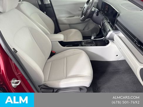 Used 2025 Hyundai Kona SEL FWD image 17