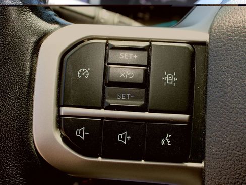 Used 2024 Ford Expedition Max XLT RWD image 18