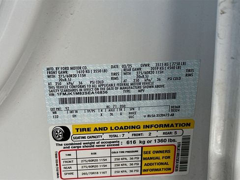 Used 2025 Ford Expedition Max Platinum image 12