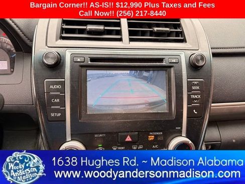 Used 2014 Toyota Camry SE image 11
