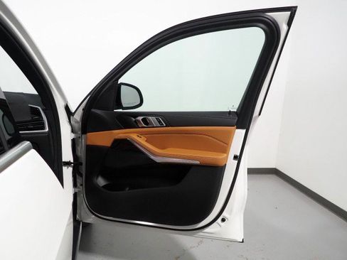 Used 2023 BMW X5 sDrive40i w/ Premium Package image 62