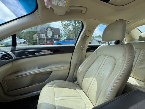 Used 2013 Lincoln MKZ Hybrid FWD image 10