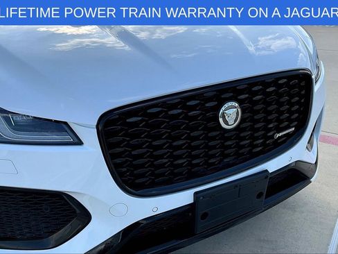 Used 2025 Jaguar F-PACE R-Dynamic S image 38