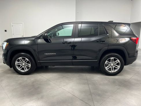 Used 2025 GMC Terrain Elevation image 4