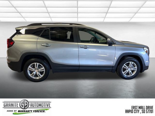 Used 2023 GMC Terrain SLE w/ Driver Convenience Package AWD/4WD image 7
