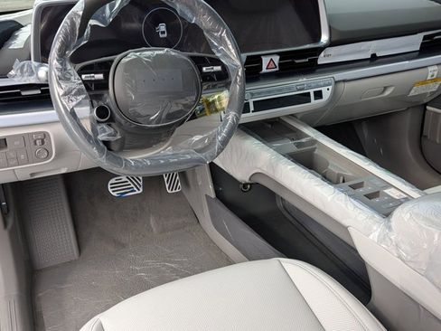 New 2025 Hyundai Ioniq 6 Limited image 12