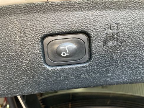 Used 2019 Ford Edge SEL w/ Equipment Group 201A AWD/4WD image 22