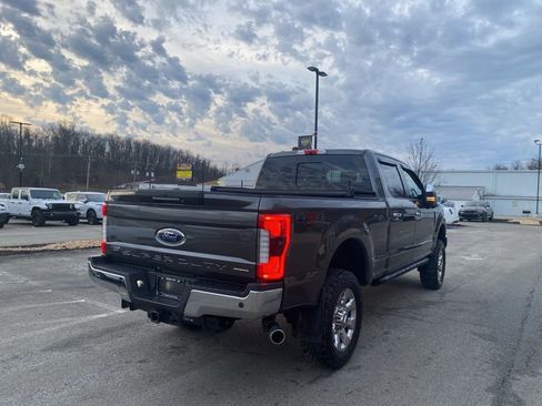 Used 2017 Ford F250 Lariat w/ Lariat Ultimate Package image 2