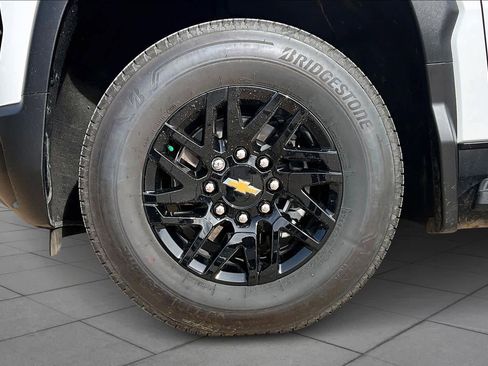 New 2026 Chevrolet Silverado EV LT w/ Plus Package image 12