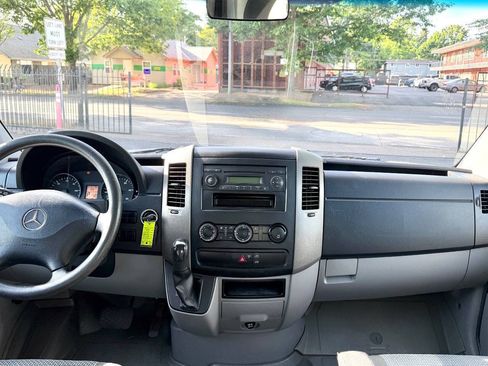 Used 2012 Mercedes-Benz Sprinter 2500 w/ Premium Pkg image 10