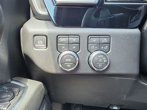 New 2026 GMC Sierra 1500 SLT w/ SLT Premium Plus Package AWD/4WD image 19