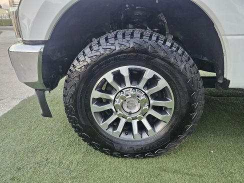 Used 2020 Ford F250 Lariat w/ Lariat Value Package image 19