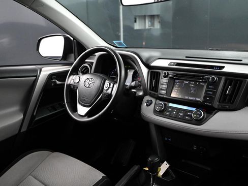 Used 2017 Toyota RAV4 XLE image 38