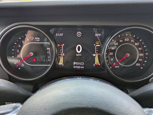 Used 2020 Jeep Gladiator Rubicon AWD/4WD image 4
