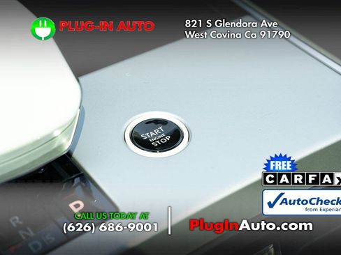 Used 2025 Land Rover Range Rover SV image 28