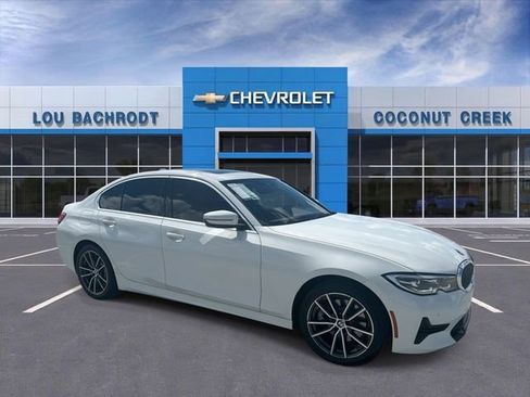 Used 2021 BMW 330i Sedan w/ Convenience Package RWD image 2