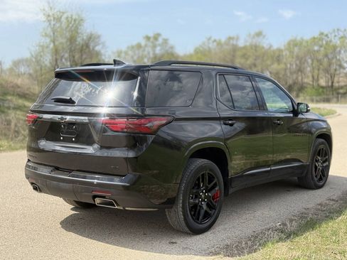 Used 2023 Chevrolet Traverse Premier w/ Redline Edition AWD/4WD image 7