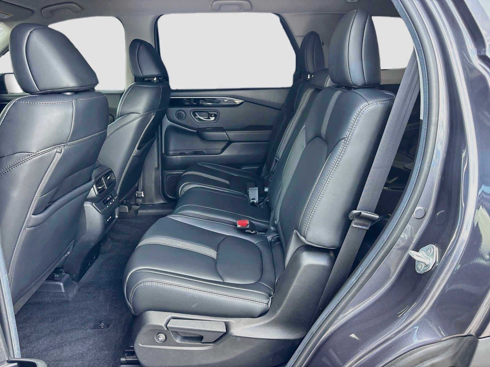 Certified 2025 Honda Pilot EX-L image 27