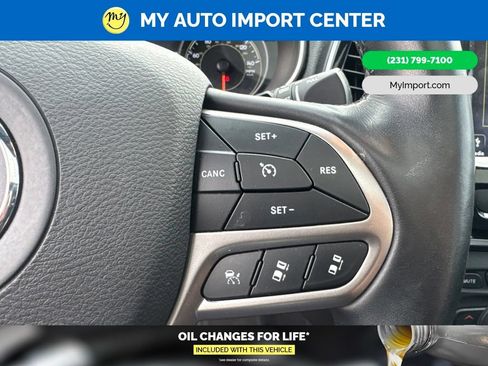 Used 2021 Jeep Cherokee High Altitude AWD/4WD image 18
