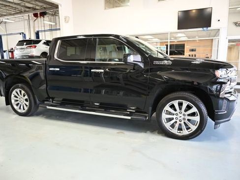Used 2021 Chevrolet Silverado 1500 High Country w/ Technology Package image 4