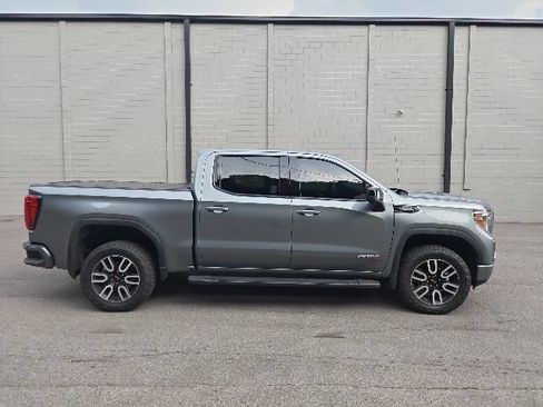 Used 2020 GMC Sierra 1500 AT4 w/ AT4 Premium Package AWD/4WD image 2