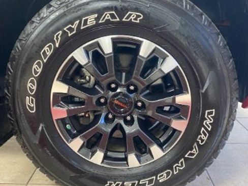 Used 2021 Nissan Titan PRO-4X w/ Pro-4x Convenience Package image 33