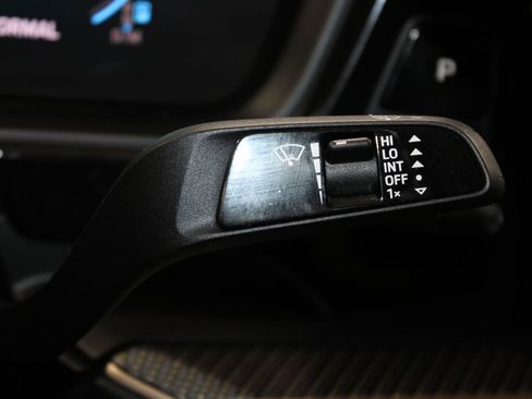 Used 2024 Porsche Cayenne Coupe AWD/4WD image 40