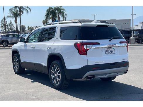 Used 2023 GMC Acadia SLT AWD/4WD image 4