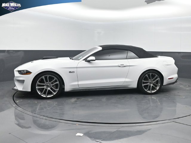 Used 2018 Ford Mustang GT Premium RWD image 4