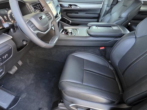 New 2025 Jeep Wagoneer Series II AWD/4WD image 7