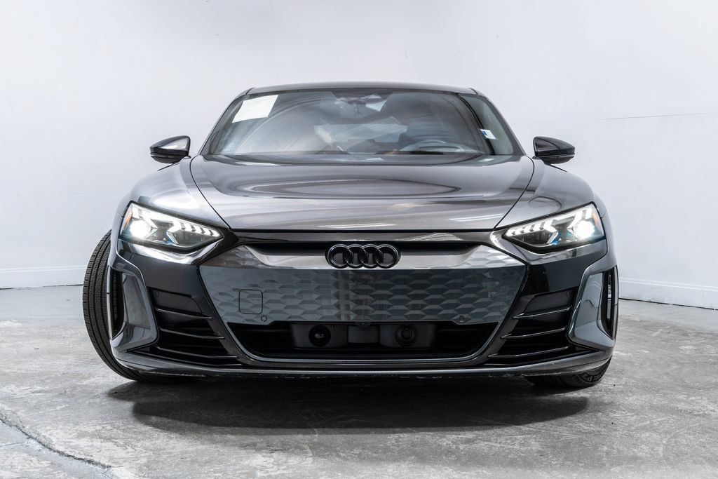 Used 2023 Audi RS e-tron GT w/ Carbon Performance Package AWD/4WD image 10