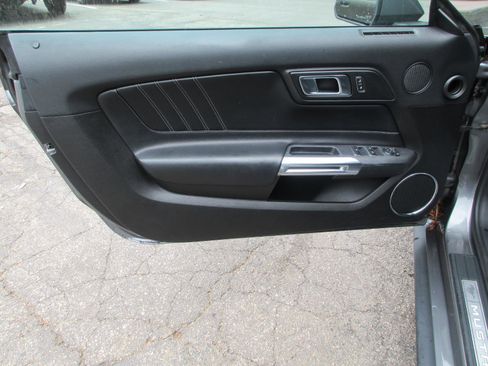 Used 2021 Ford Mustang Premium RWD image 9