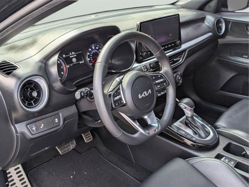 Used 2024 Kia Forte GT-Line w/ GT-Line Premium Package image 29