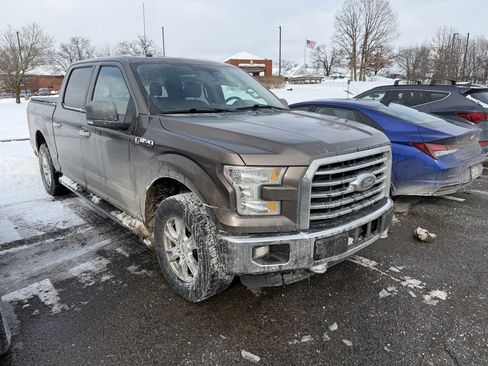 Used 2015 Ford F150 XLT w/ Equipment Group 302A Luxury image 2
