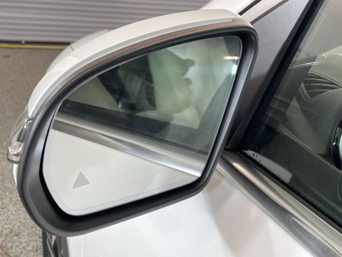 Certified 2025 Mercedes-Benz GLA 250 image 19