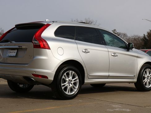 Used 2015 Volvo XC60 T5 Platinum image 7