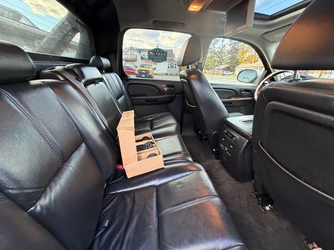 Used 2008 Chevrolet Avalanche LTZ w/ LTZ Preferred Equipment Group image 18