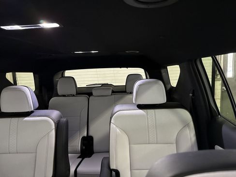 Certified 2026 Chevrolet Traverse High Country w/ LPO, Floor Liner Package image 12