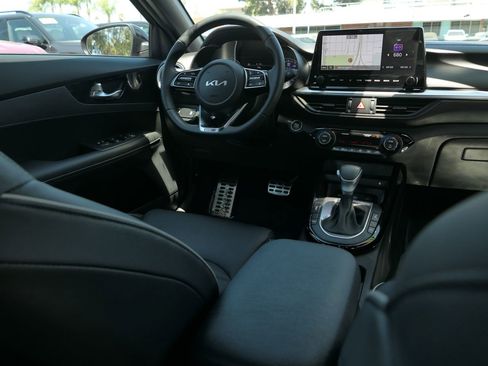 Used 2023 Kia Forte GT-Line w/ GT-Line Premium Package FWD image 27